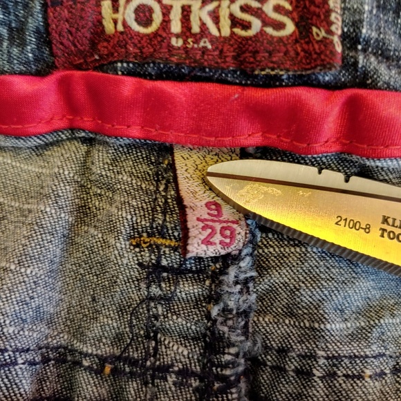 Hot Kiss Jeans - Picture 5 of 5